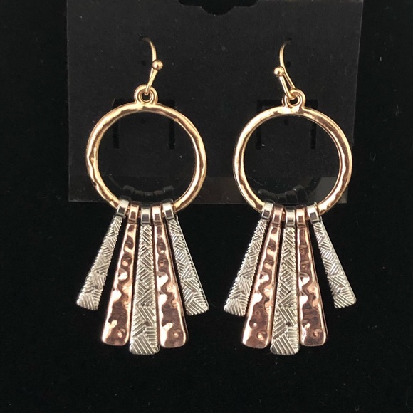 Jewelry - 🦋2/$16🦋 Gold, Silver, Rose Gold Dangle Earrings